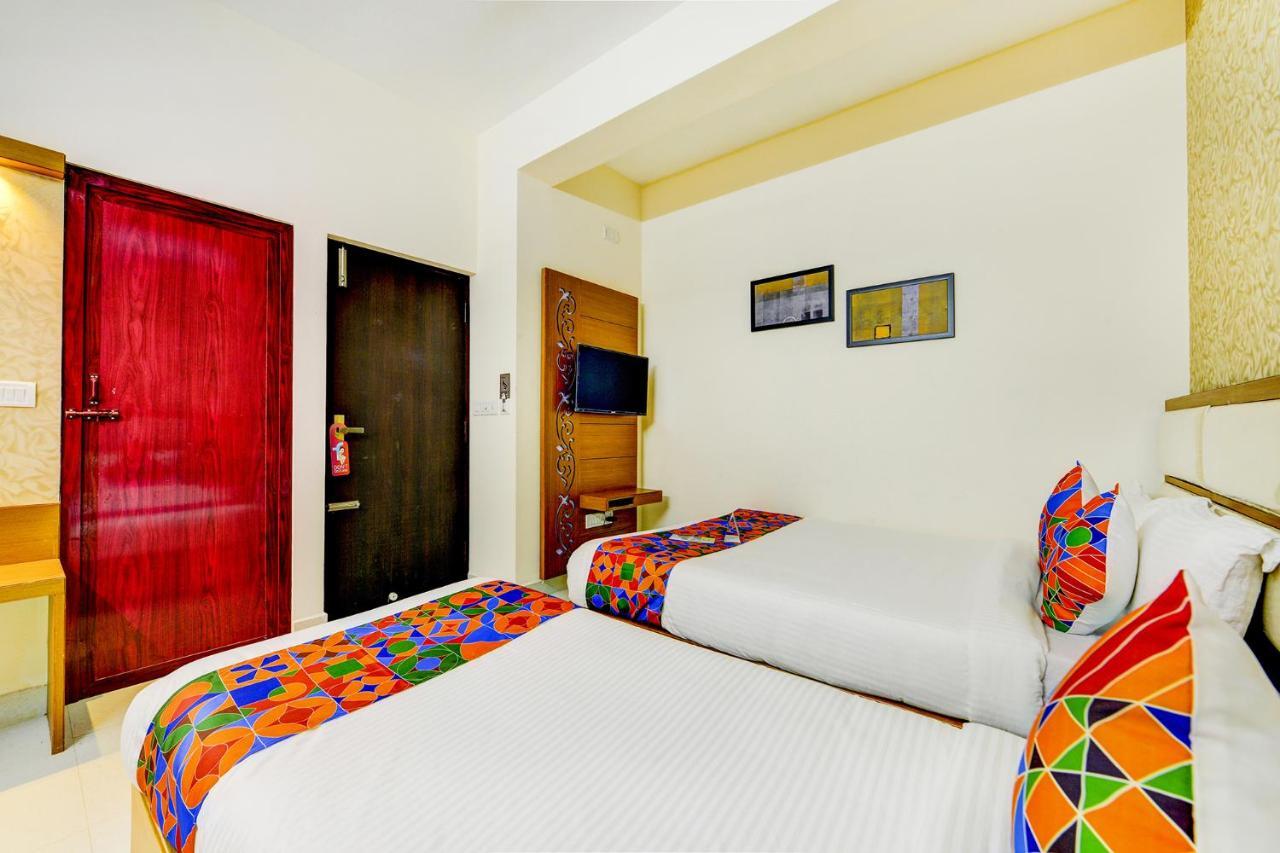 Fabhotel Sky Bay - Nr Vadapalani Murugan Temple, Vadapalani Chennai Exteriör bild